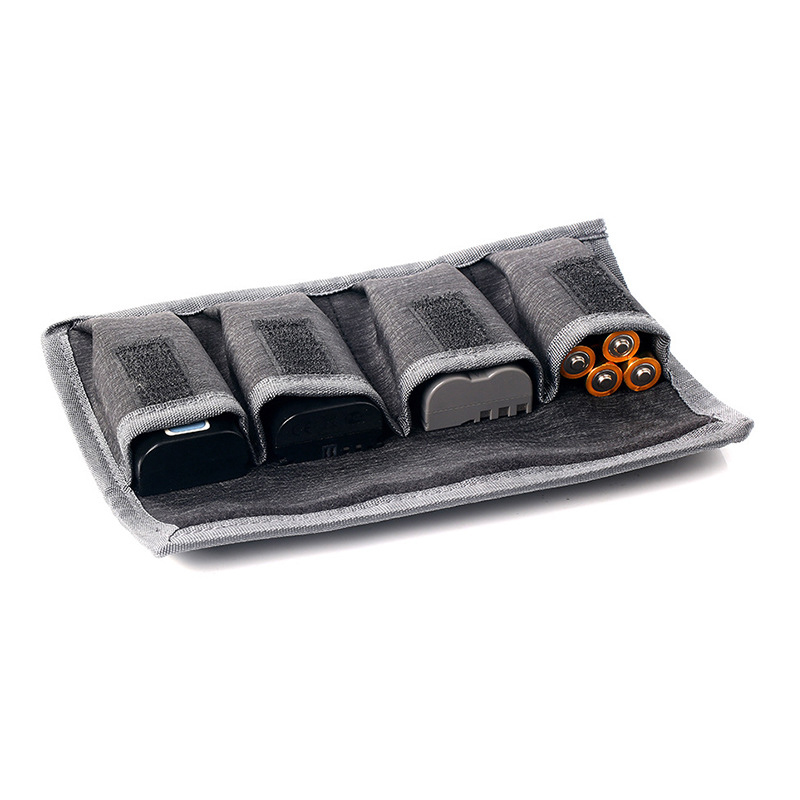 LP-E10 Batterie Per Foto/Video - Tech Accessories Bag recensione e prezzo